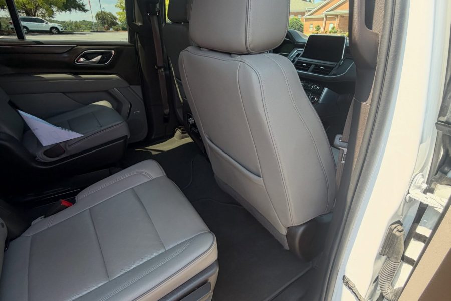 Carpet and floor mats deep-cleaned to refresh a vehicle cabin in Goodyear, Arizona