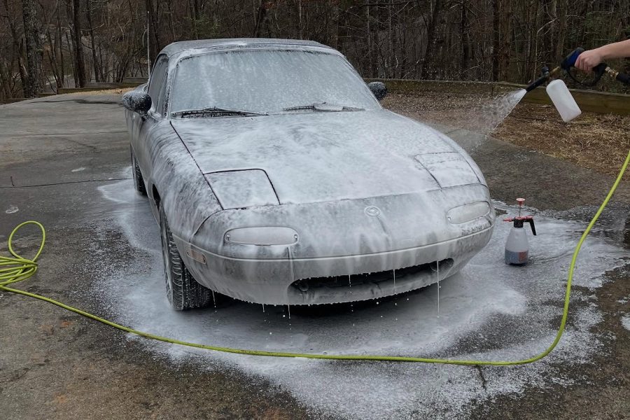 Cleaning vehicle carpet and floor mats in Moore, Texas